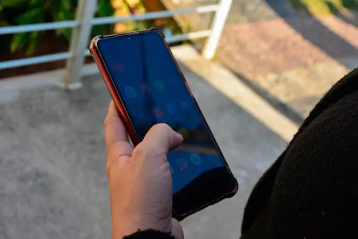 Confira como economizar na conta do celular 1 Celular