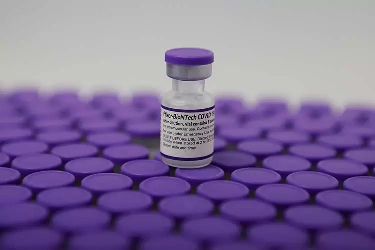 vacinacovid coronavirus pfizer by Sergio Bernardo SEI fotos publicas