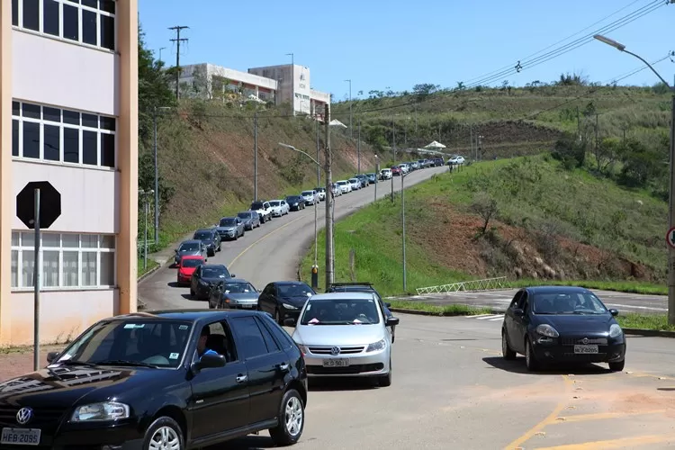 Calendário da AstraZeneca se regulariza a partir desta segunda 1 Vacinacao UFJF fernando priamo 2