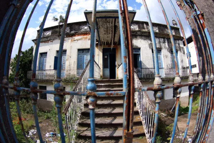 abandono predio historico fernando priamo3