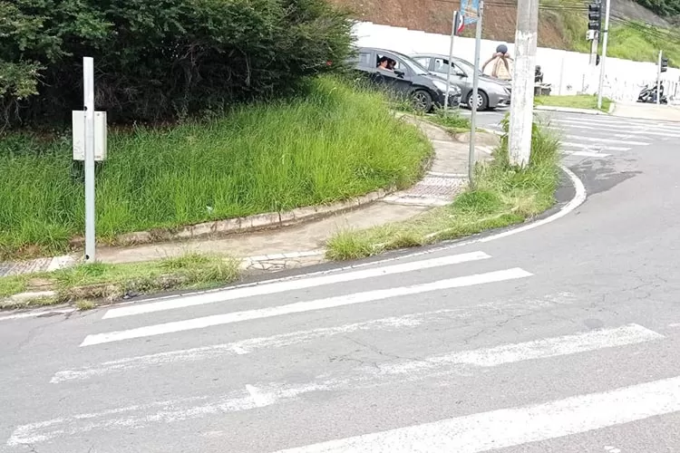 Leitor relata falta de semáforo para pedestre 1 semaforo cascatinha