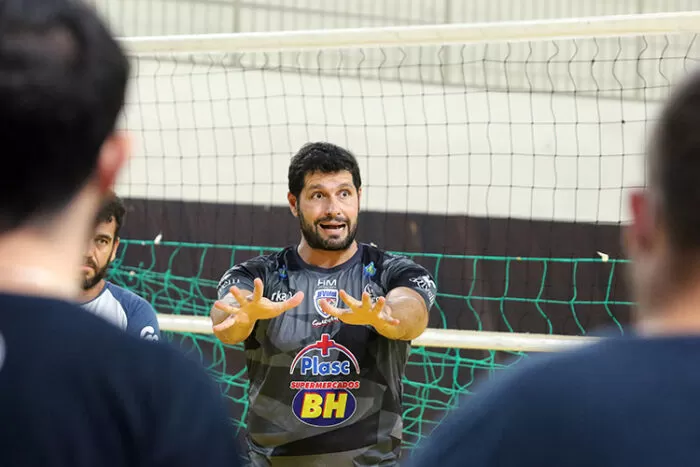 Daniel Schimitz valoriza side outs e equilíbrio nas cobranças do JF Vôlei 1 JF Volei Tecnico fernando priamo 2