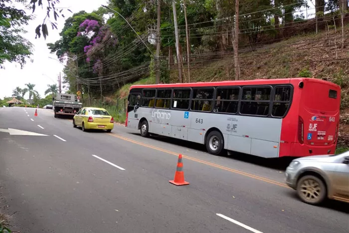 Em meio a processo de rescisão, quatro ônibus da Tusmil quebram em JF 1 quebra onibus by smu