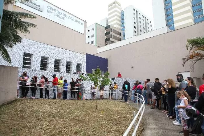 Movimento é tranquilo no primeiro dia de vacinação no Centro de Vigilância em Saúde 1 Vacinacao Centro Vigilancia Saude fernando priamo5