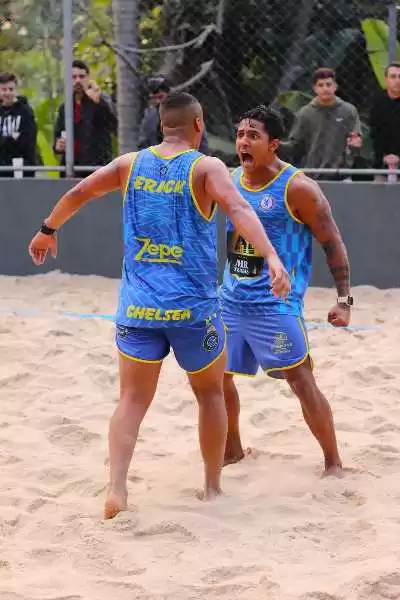 Parceiros de trabalho, Aulus e Erick vencem “Champions” de Futevôlei em JF 2 Champions Futevolei Aulus e Erick foto Ricardo Dede Mello