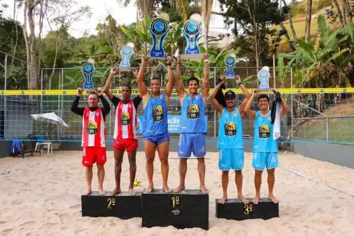 Parceiros de trabalho, Aulus e Erick vencem “Champions” de Futevôlei em JF 1 Champions Futevolei foto Ricardo Dede Mello