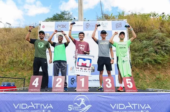 Corrida Podio masculino Cortes Villela foto Danylo Goto