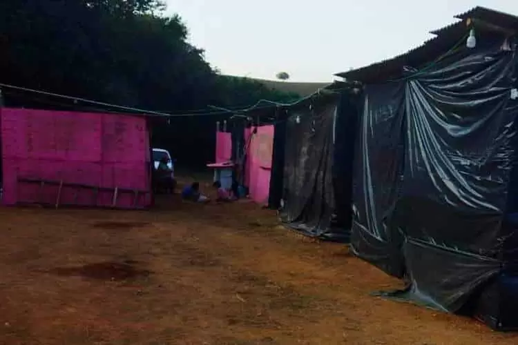 Cerca de 60 famílias sem moradia acampam em área pública em Rio Novo 1 Invasao Rio Novo 4 Unidos pela Igualdade Social Divulgacao