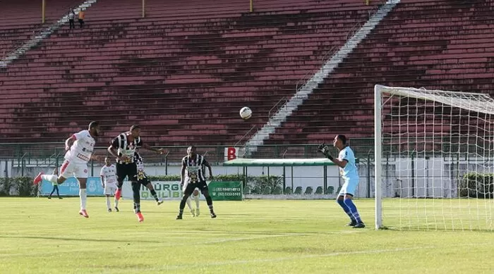Baeta vence o Nacional de Muriaé por 2 a 1 e se aproxima de classificação 1 Tupynambas x Nac Fernando Priamo3