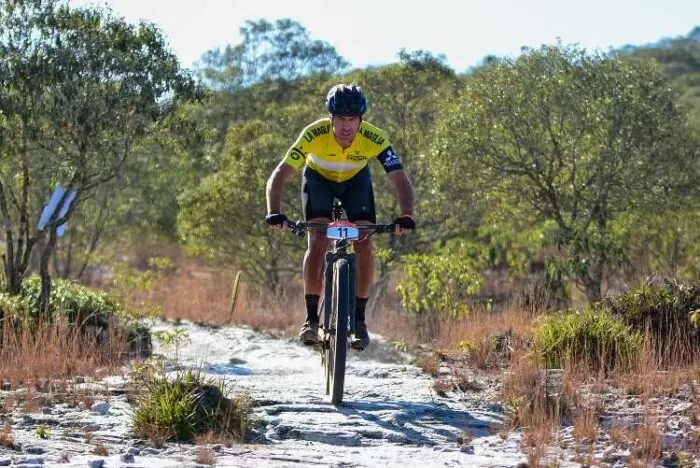Campeões do 1º Sertões MTB exaltam visuais de Ibitipoca 3 Sertoes MTB Bruno Larazati campeao percurso completo masculino foto Fotop site