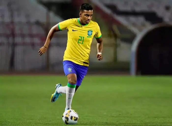 Nike proíbe nomes de Lula, Bolsonaro e 'mito' na camisa da seleção para a Copa 3 Selecao Brasileira uniformes rodrigo divulgacao nike
