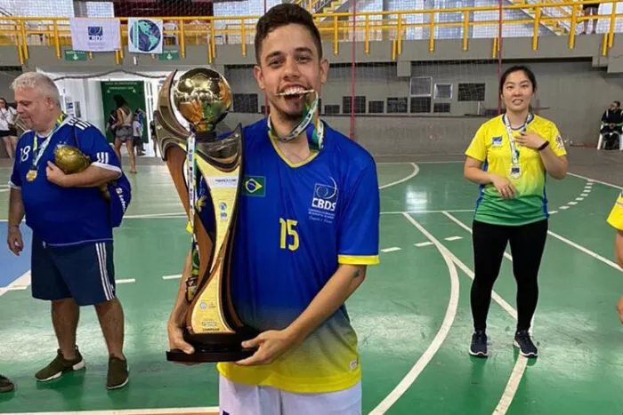 Pela seleção brasileira, juiz-forano é campeão pan-americano de futsal de surdos 1 Hiago Atleta surdo