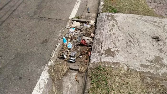 Moradores reclamam de acúmulo de lixo 1 vu22