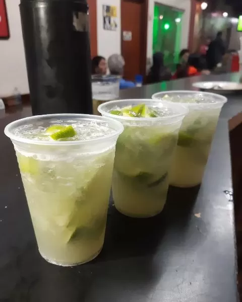 Segunda também é dia de buteco 3 Caipirinhas