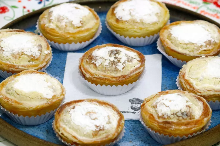 Aprenda a fazer pastel de feijão, um doce que precisa de tempo 1 Pastel de Feijao Felipe Couri Receita de Familia 10