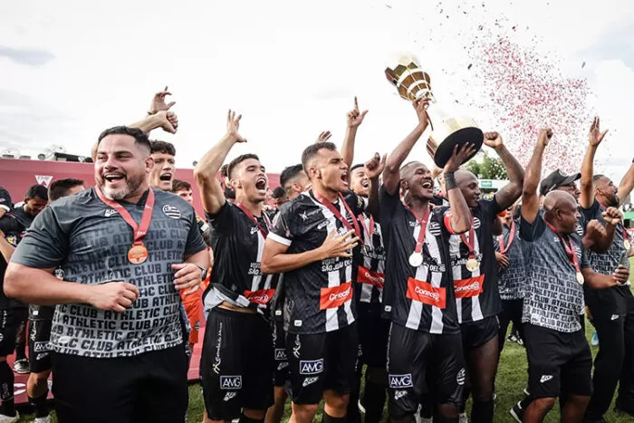 Campeão da Recopa, Athletic visa Mineiro com "equilíbrio, coração e dedicação" 1 Athletic Recopa Mineira foto Cris Mattos