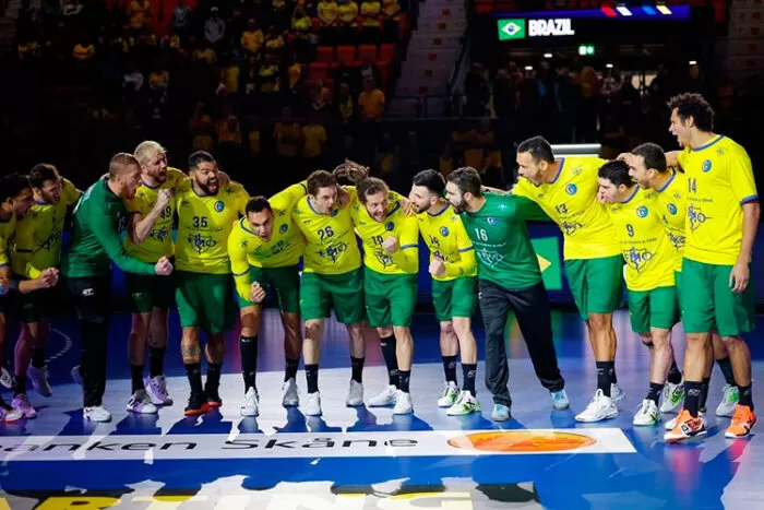 Com Petrus, Brasil se classifica no Mundial de Handebol: "Orgulho" 1 Handebol Petrus Brasil foto Instagram CBHb