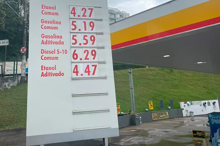 Postos que aumentarem preço da gasolina serão notificados, diz secretário nacional 1 gasolina by luisa junqueira