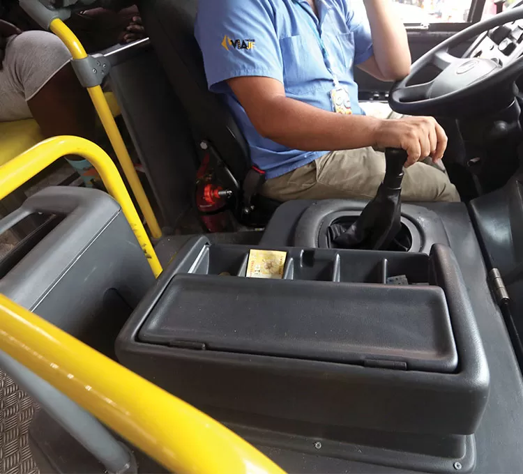 ônibus sem cobrador