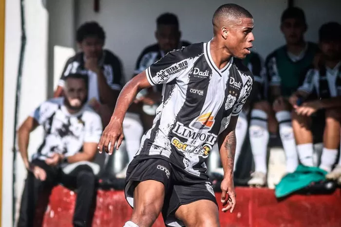 Após jogo-treino com o Vasco, Tupi confirma duelo com o Voltaço e chegada de 2 atletas 1 bruno correa by reproducao instagram