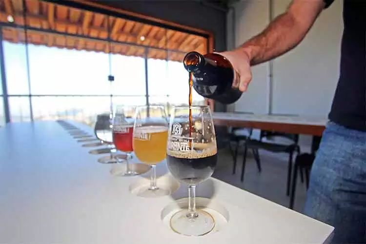 cerveja LEONARDO COSTA 22.09.2017 11.09 2