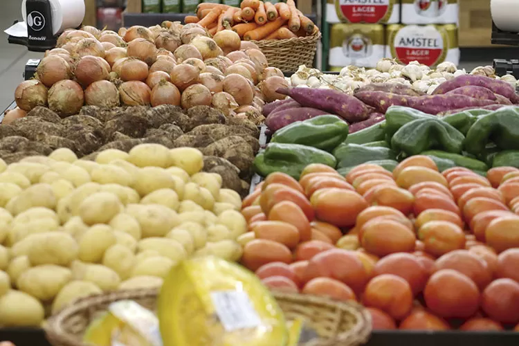 Inflação desacelera em março, mas impacto ainda não chega ao consumidor 1 hortifruti felipe couri