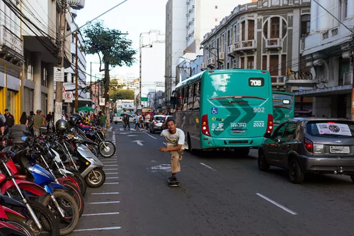 As vivências de quem utiliza as ruas juiz-foranas para a prática esportiva 1 Achilles Skate. Foto Matheus Pereira