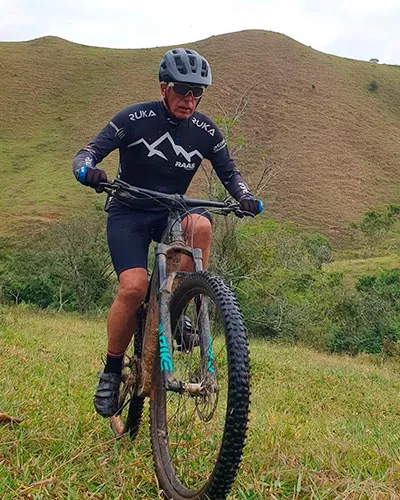 As vivências de quem utiliza as ruas juiz-foranas para a prática esportiva 3 Robinho Bike. Reproducao Instagram