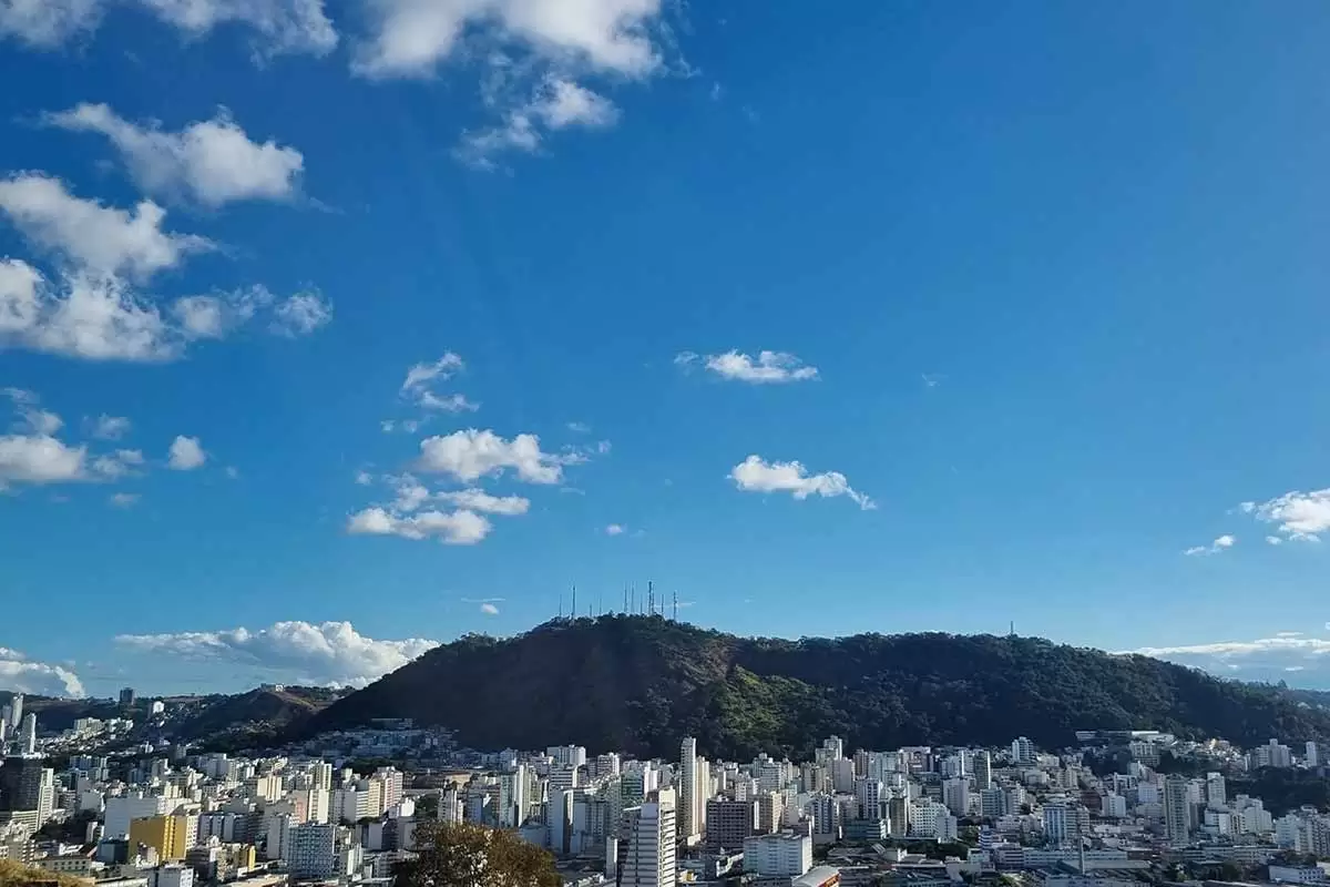 Tempo seco prevalece em Juiz de Fora durante a semana 1 TEMPO INTERNA Leonardo Costa
