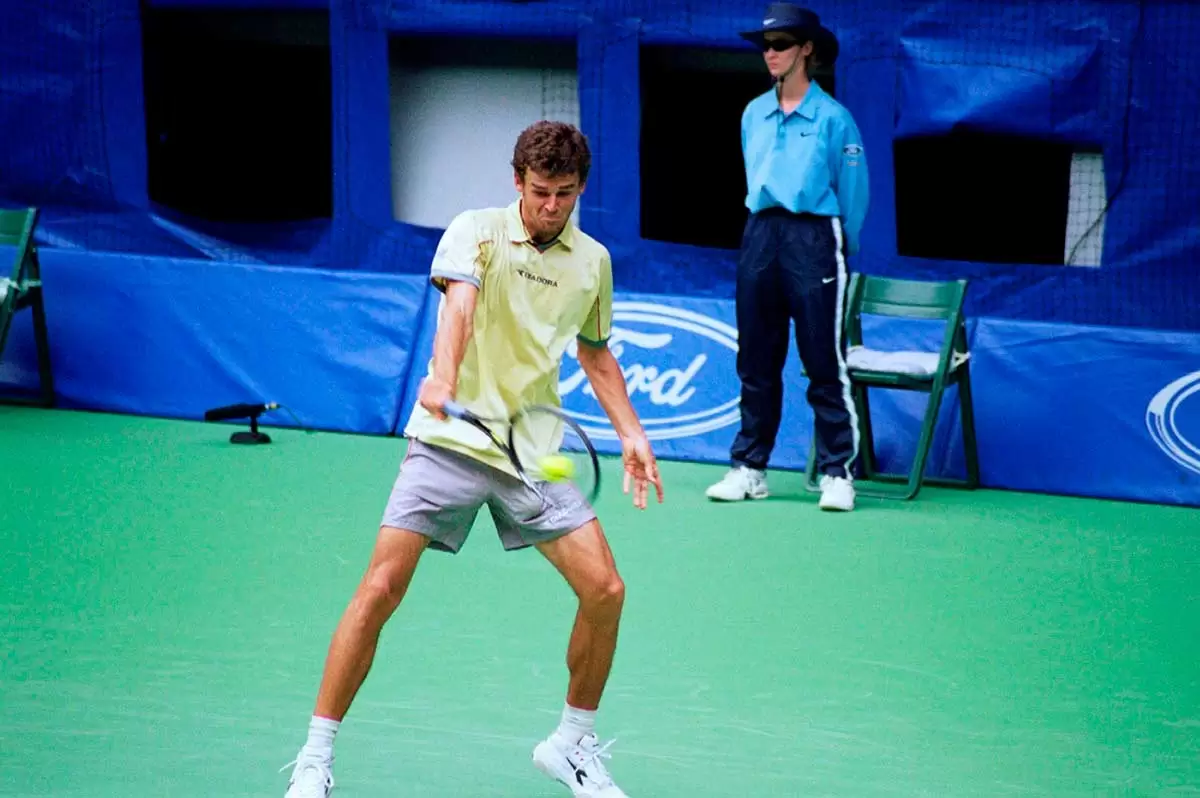 Evolução do tênis brasileiro impulsionada por um catarinense ilustre: o impacto duradouro de Gustavo Kuerten, o Guga 1 Evolução do tênis brasileiro impulsionada por um catarinense ilustre: o impacto duradouro de Gustavo Kuerten, o Guga