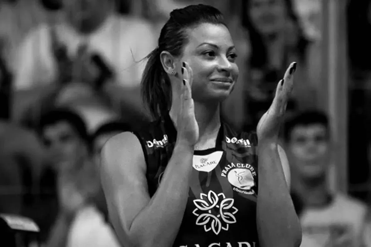 Walewska, campeã olímpica de vôlei pela Seleção Brasileira, morre aos 43 anos 1 Walewska, campeã olímpica de vôlei pela Seleção Brasileira, morre aos 43 anos