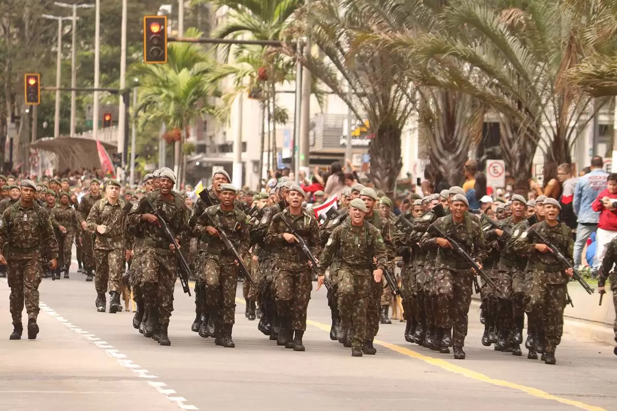 desfile 7 de setembro - felipe couri