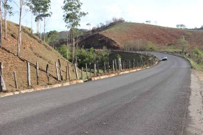 Provias avança em mais uma obra na Zona da Mata 2 Provias avança em mais uma obra na Zona da Mata1