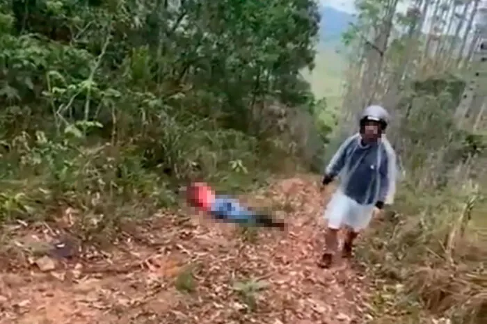 Homem é torturado e morto em estrada de Conceição do Ibitipoca 1 corpo ibitipoca by reproducao redes