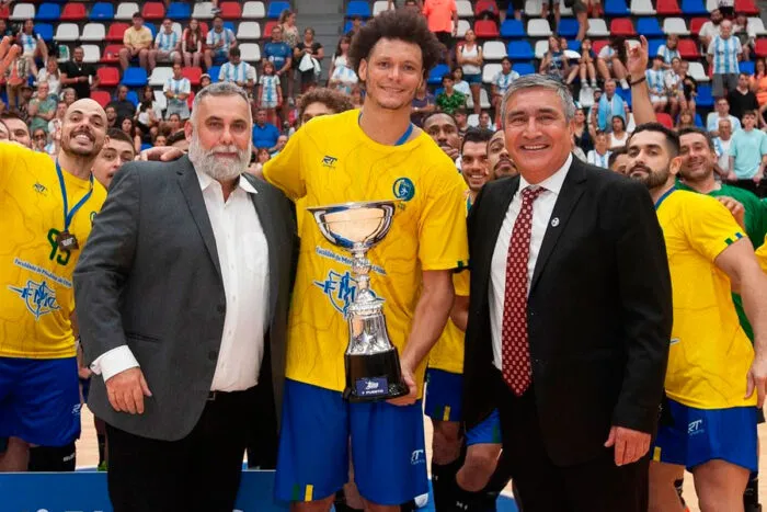 Com juiz-forano, seleção brasileira de handebol conquista torneio continental 1 titulo brasil handebol by HANDBALL SC AMERICA editada