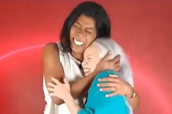 Márcia Fu se emociona ao encontrar Tetê Espíndola 1 MarciaFu reproducaoRedessociais