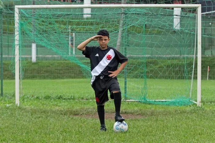 Juiz-forano de 9 anos muda para o Rio de Janeiro para jogar pelo Vasco 1 samuel vasco INTERNA by leo costa editada