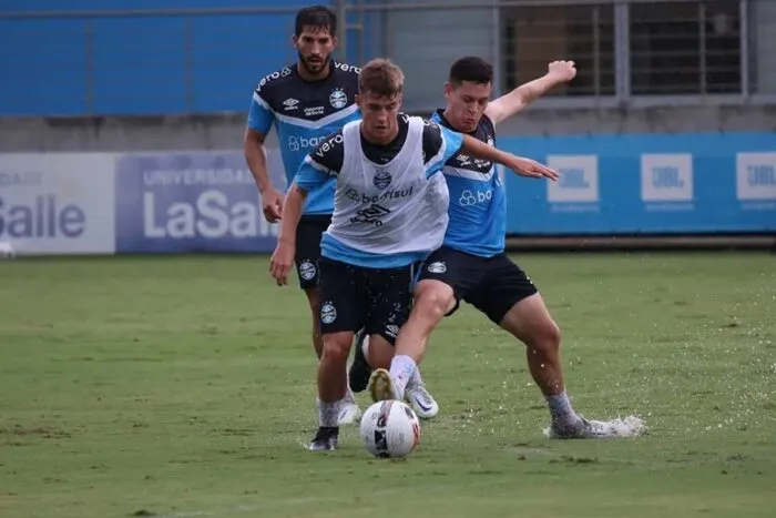 Tupi negocia com atacante ex-Grêmio e se aproxima de lateral-esquerdo 1 tupi tucho grêmio