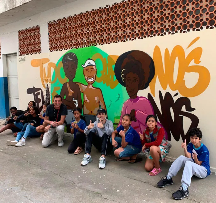 grafite na escola municipal santa cecília