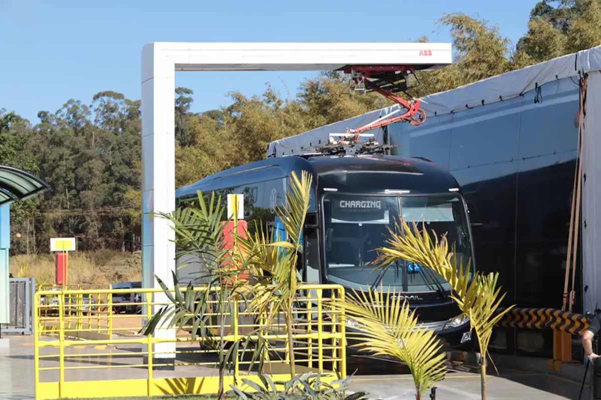 Primeiro ônibus elétrico do mundo com bateria de nióbio e carregamento de 10 minutos é lançado em Minas 2 primeiro onibus eletrico minas foto Gil Leonardi Imprensa MG 2
