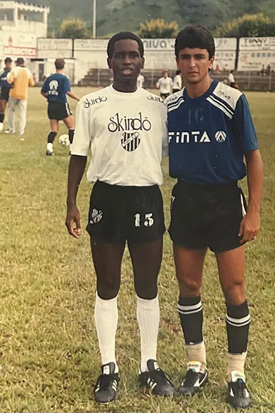 30 anos do Tetra: juiz-foranos relembram clima da Copa e relação da torcida com a Seleção 2 Waltencir e Bebeto. Foto Arquivo pessoal