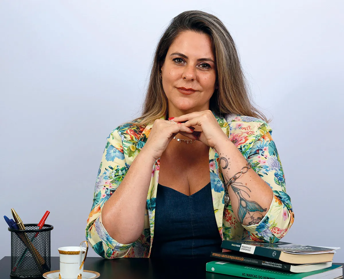 Livro de Sabrina Munck relata vivência da professora no período da pandemia 1 Sabrina Munck