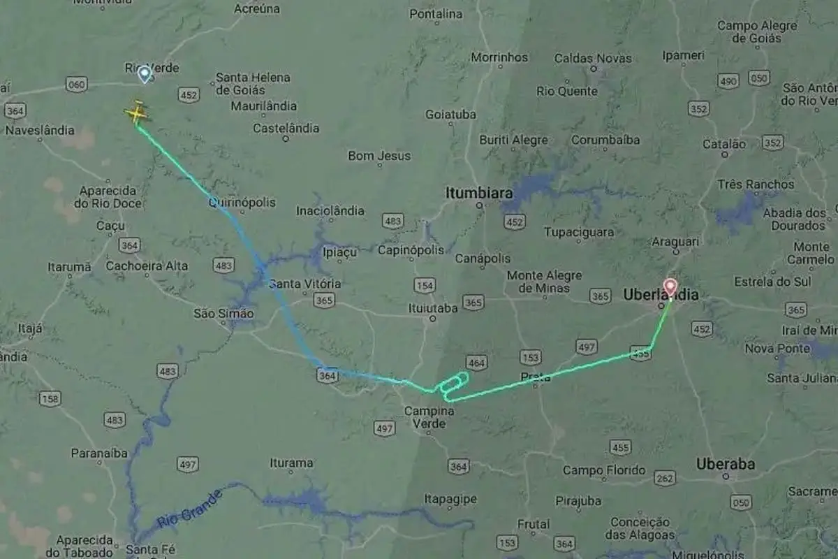 Avião da Voepass faz pouso de emergência em Minas 1 Aviao da Voepass faz pouso em Minas por problema tecnico reproducao fligtradar24