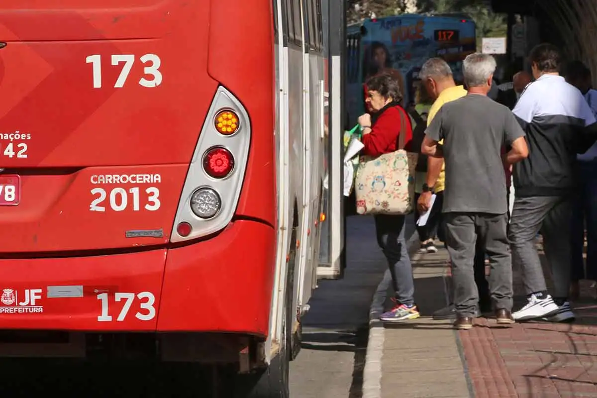 Condição do transporte público em JF ainda é alvo de críticas