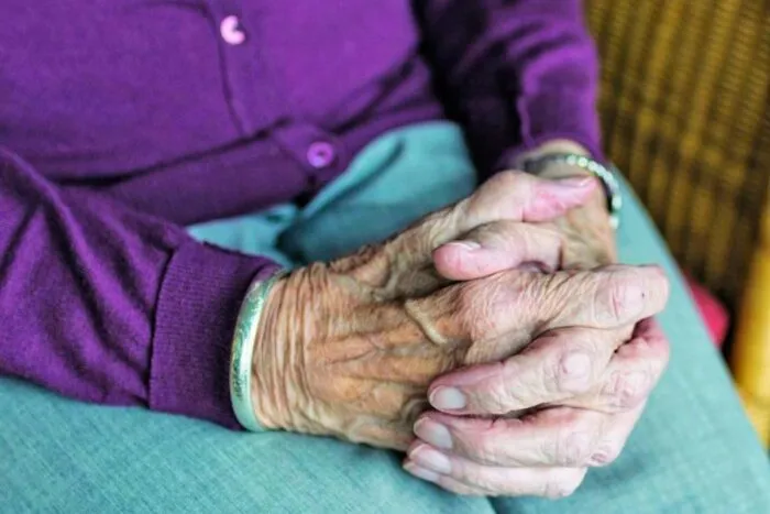 Idosos em áreas vulneráveis têm risco dobrado de Alzheimer, aponta estudo 1 desnutricao idosos foto Sabine van Erp reproducao