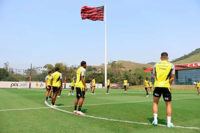Flamengo x Peñarol: onde assistir, horário e escalações 1 flamengo by natha soares crf editada