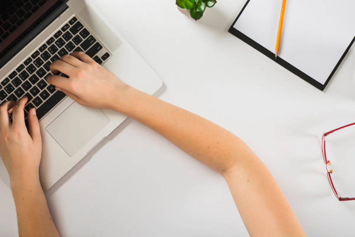 Escola oferece curso gratuito de educação tecnológica para jovens em Juiz de Fora 1 curso educacao tecnologica creditos freepik