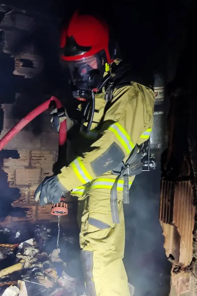 Incêndio atinge casa na Região Sudeste 1 incendioparqueserraverde divulcacaobombeiro2