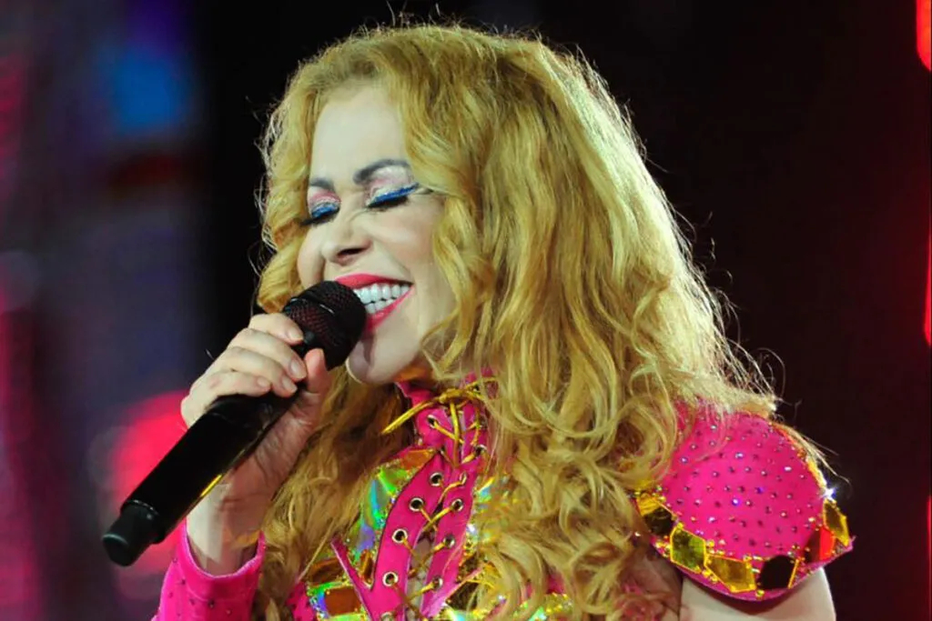 MPMG pede suspensão de show de Joelma com cachê de R$ 550 mil em município mineiro 1 Justiça suspende show de Joelma em cidade mineira após suspeita de superfaturamento