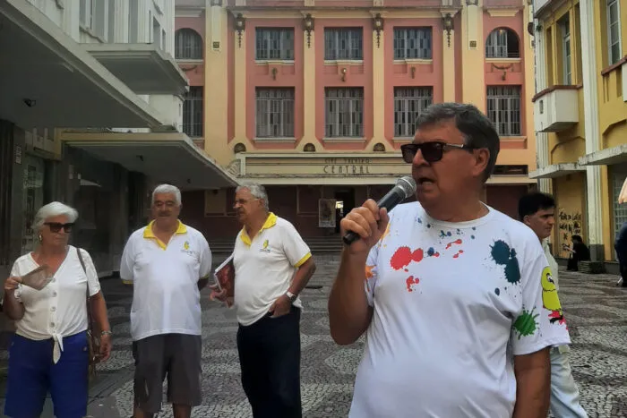 Bloco Pintinho de Ouro homenageia 50 anos do Calçadão da Rua Halfeld em samba enredo 1 calçadão pintinho de ouro